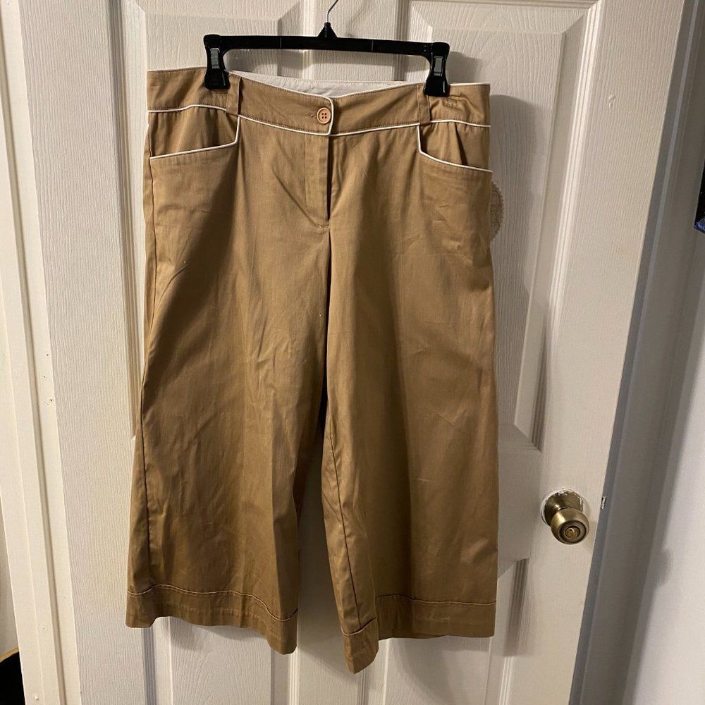 NWT Speechless Women Capri Pants Size 11 NWT
